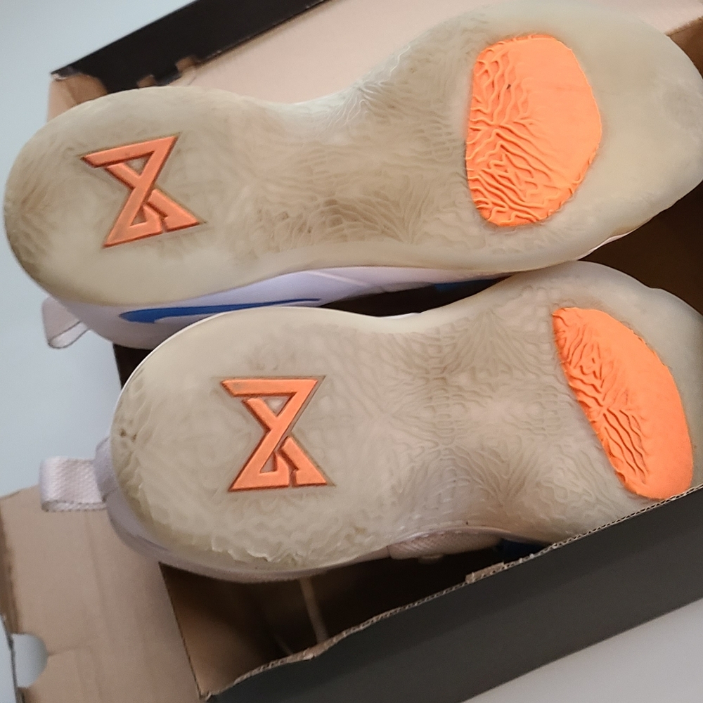 Nike PG 2 White Ice - Picture 4 of 7